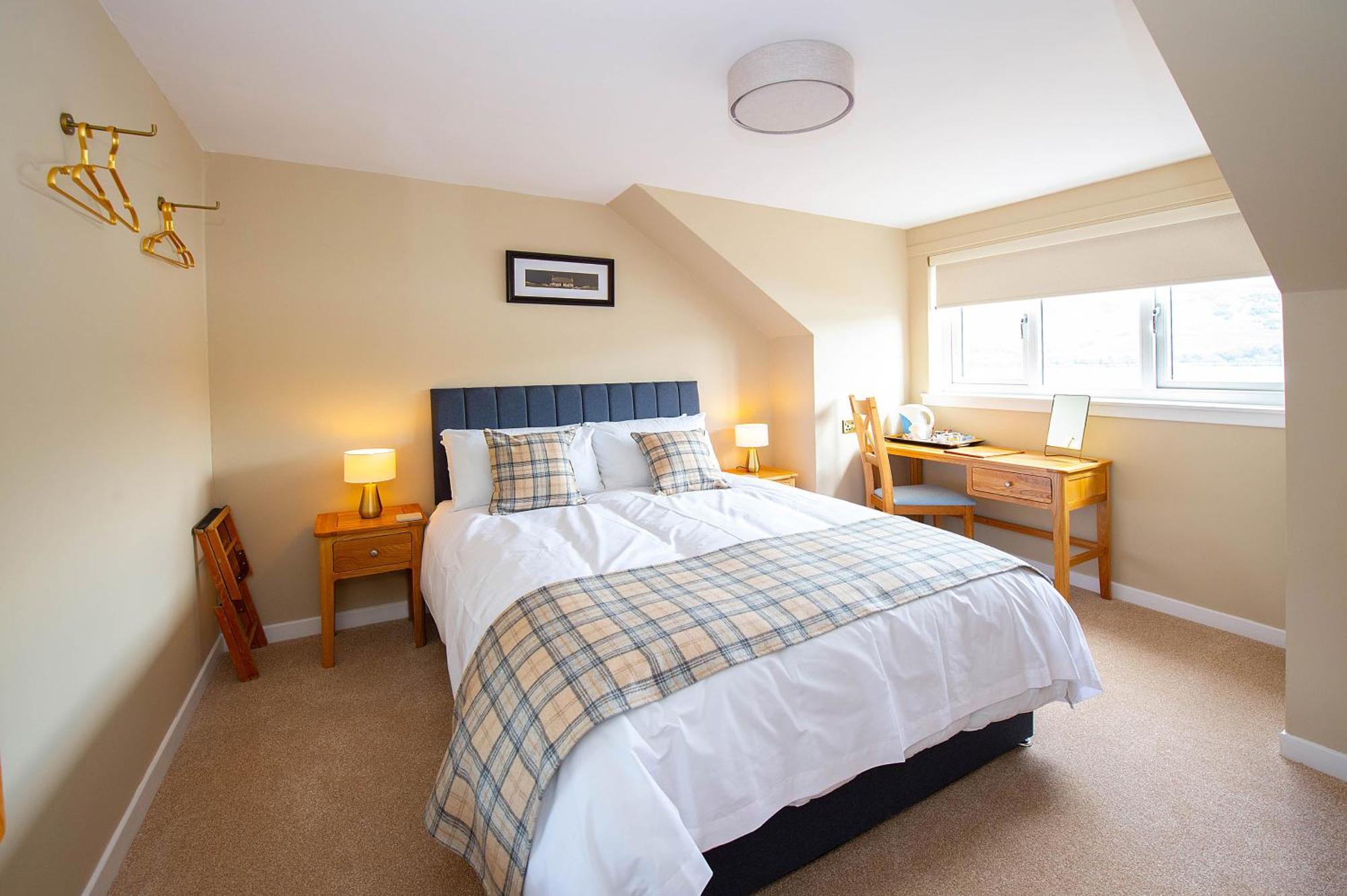 The Clachan Hotel, Hotel Lochearnhead